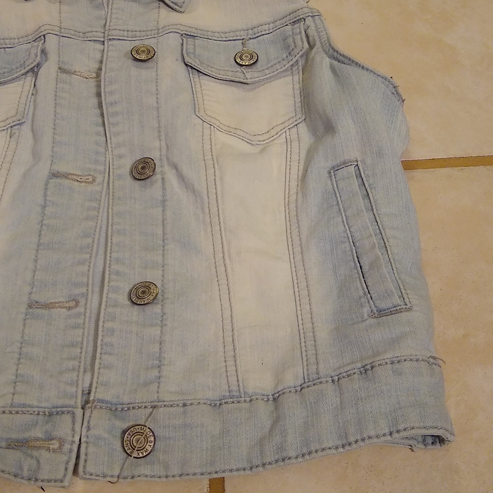 Jean vest - Picture 7 of 7